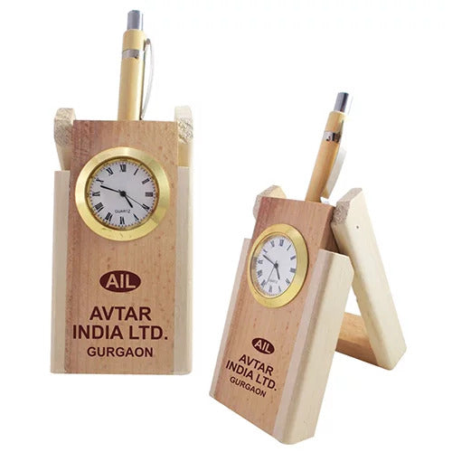 Personalized Wooden Penstand