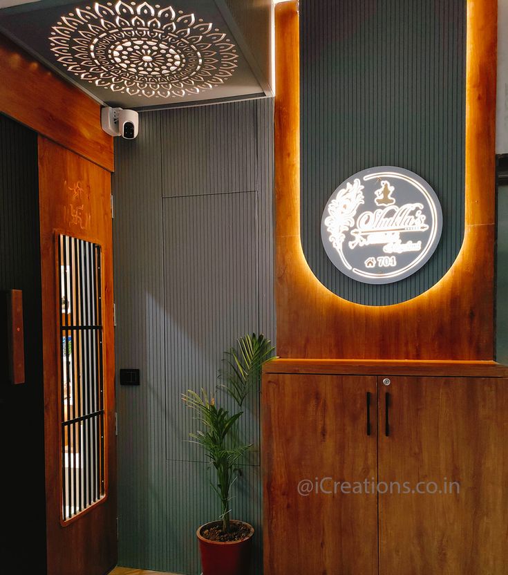 Artistic Circular Acrylic Nameplate – Personalized Gold-Finish Religious Motif House Sign