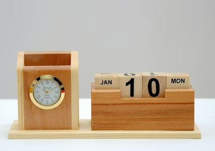 Wooden Calendar Clock Penstand