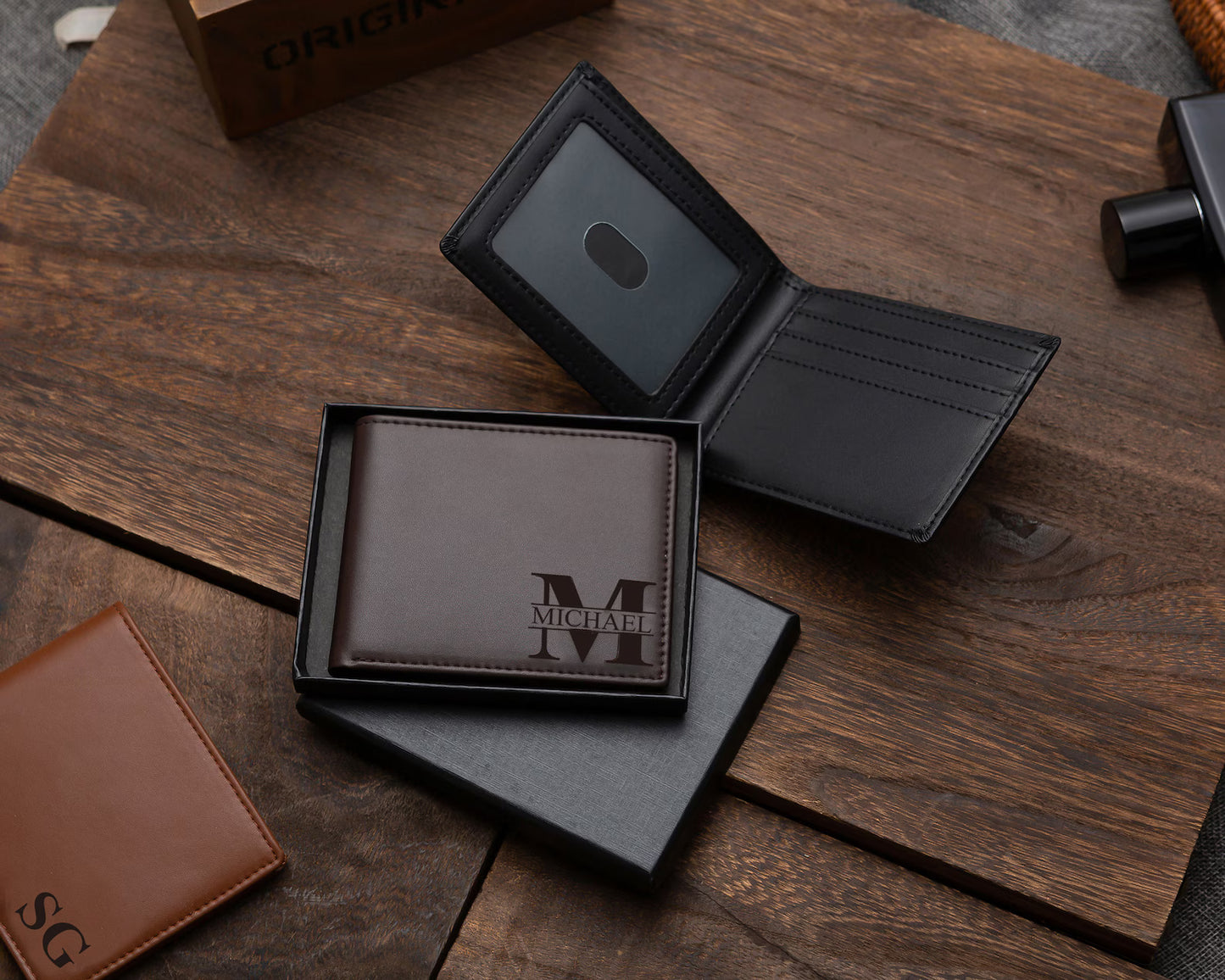 Custom Engraved Men's Leather Wallet – Personalized Groomsmen Gift, Minimalist Bifold with Name & Monogram