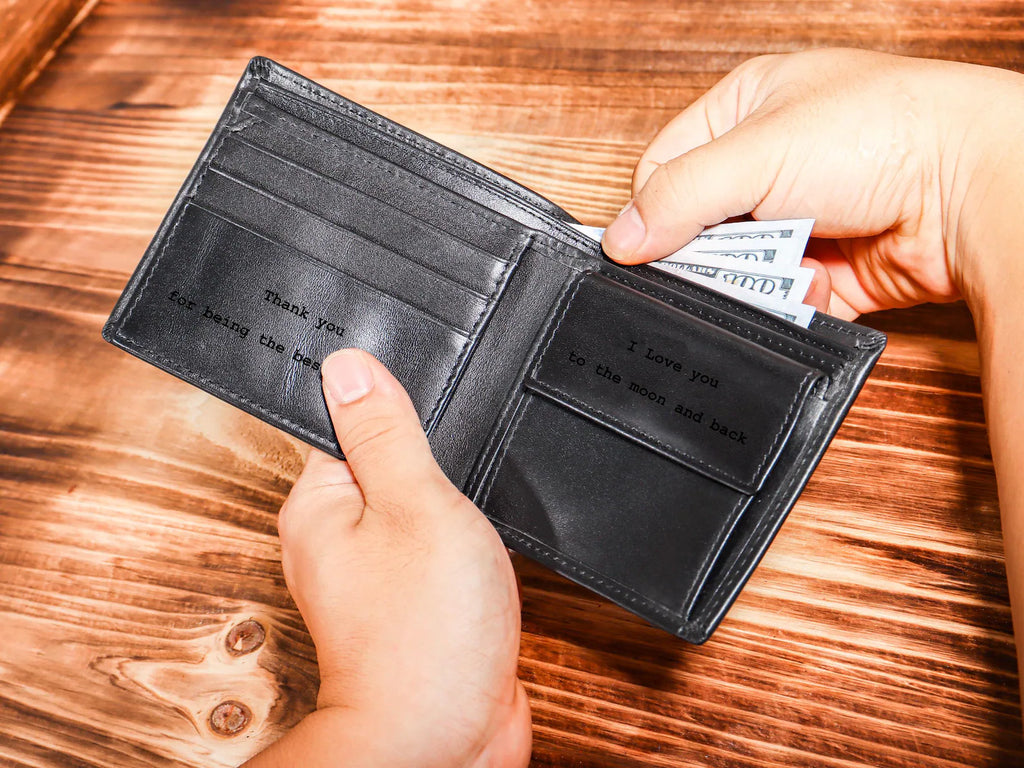 Handcrafted Pebbled Leather Men's Wallet – Custom Engraved Bifold with Contrast Stitching in Premium Gift Box