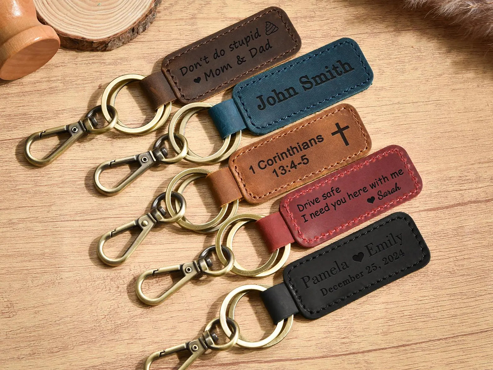 The Heritage Clip:Personalized Full-Grain Leather Lobster Clasp Keychain