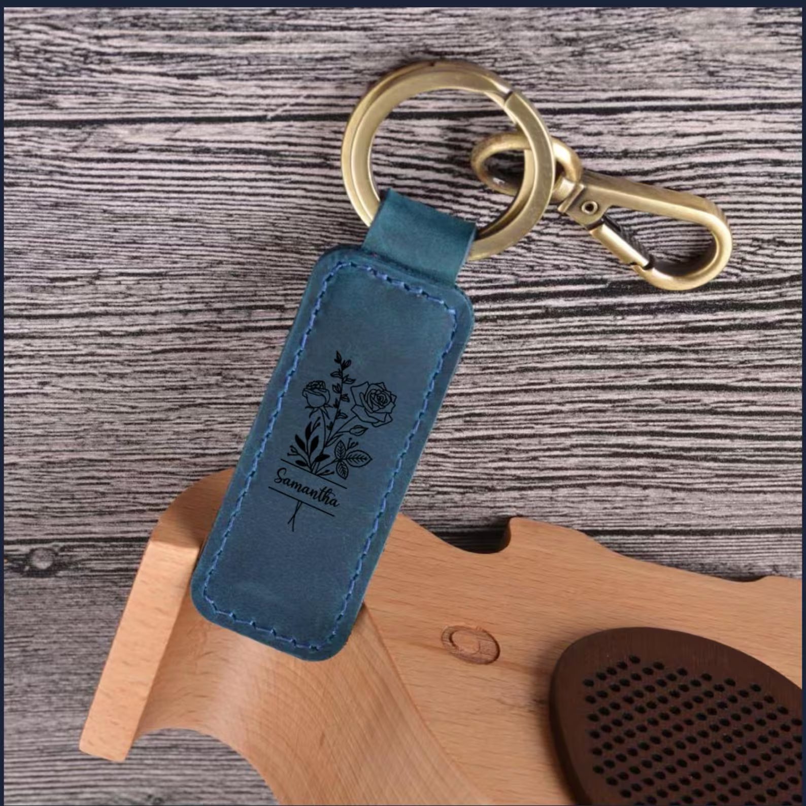 The Everlasting Bloom: Personalized Acrylic Flower & Name Bar Keychain