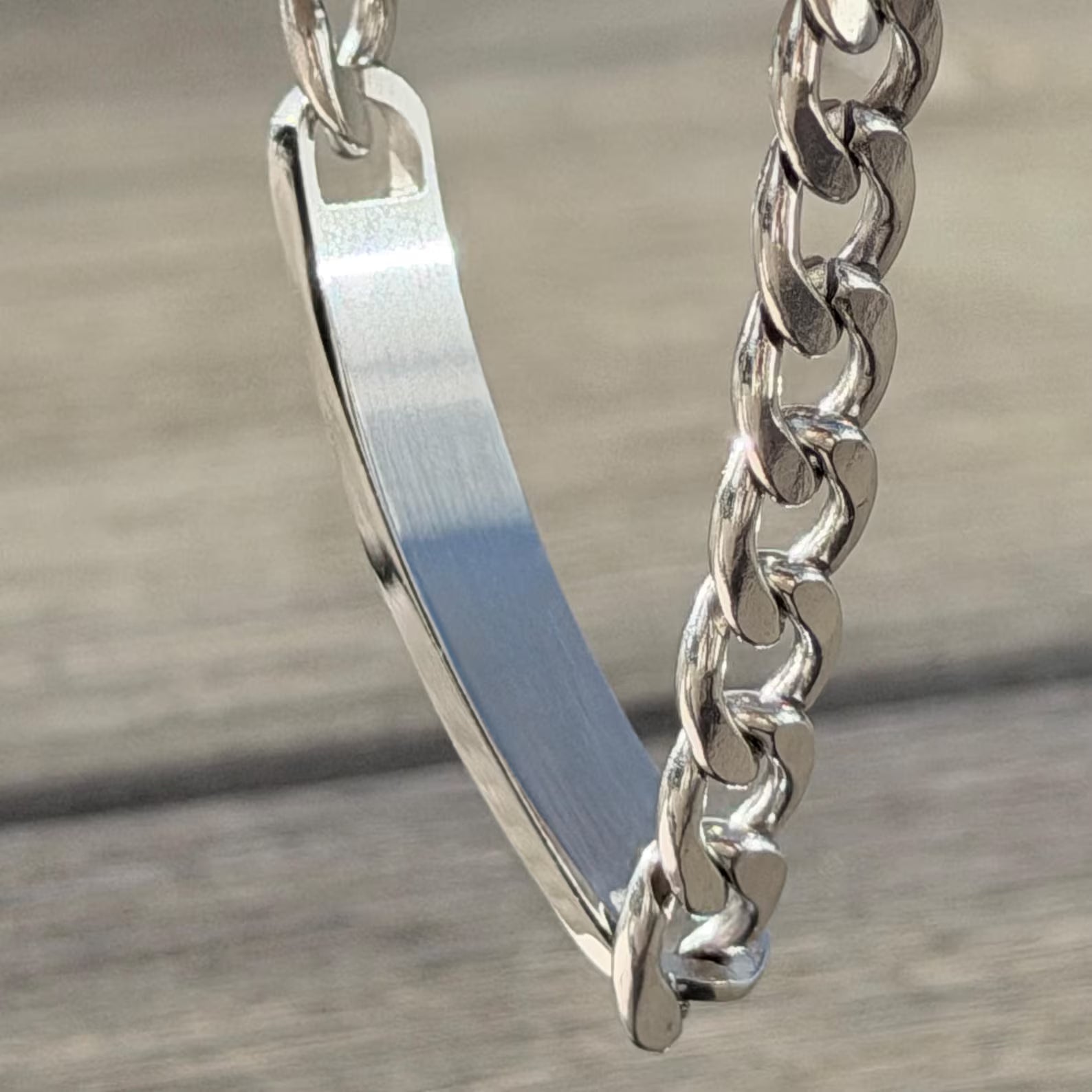 Personalized Engraved Stainless Steel Name Plate Chain Bracelet – Unisex Custom Message Bracelet