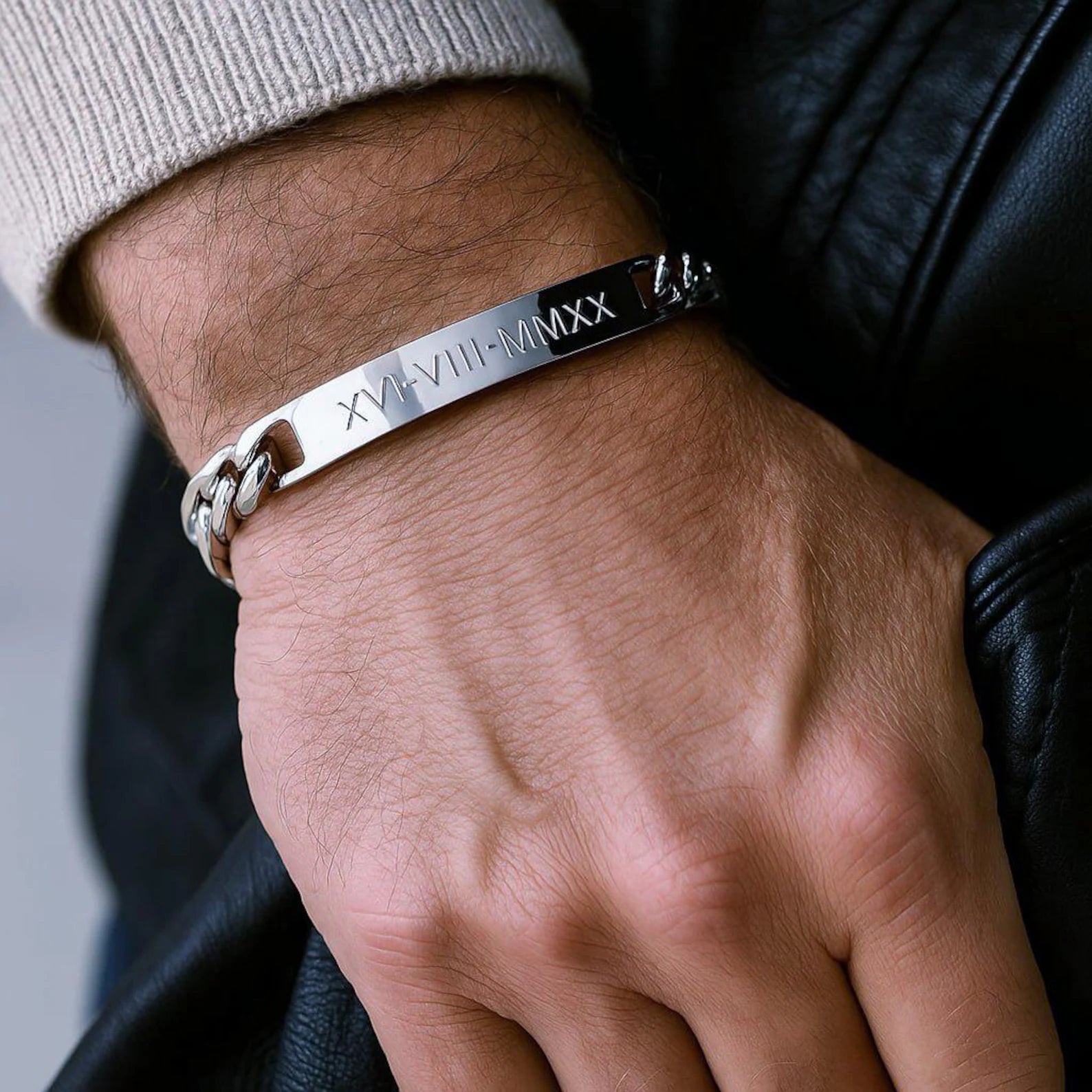 Personalized Engraved Stainless Steel Name Plate Chain Bracelet – Unisex Custom Message Bracelet