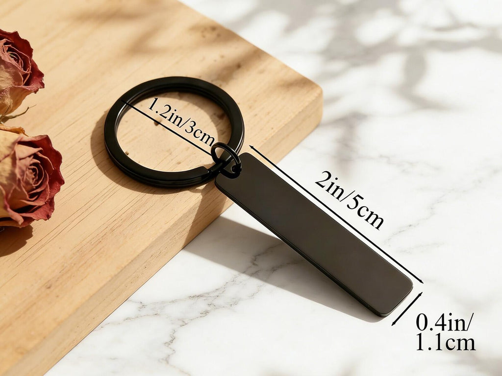 The Soulmate Glance: Personalized Photo Eye & Message Keychain